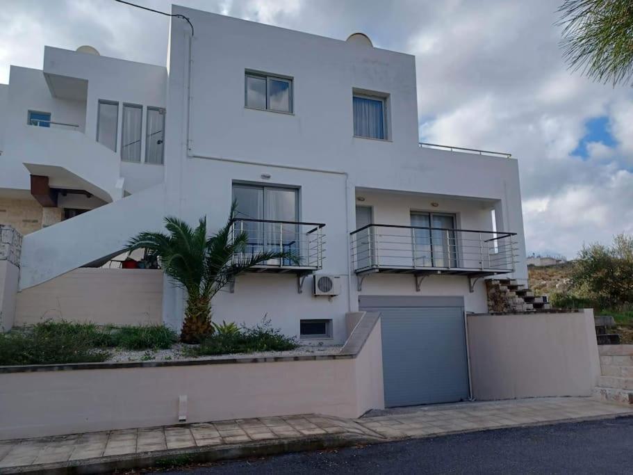 Mini Villa 卡拉塔斯 外观 照片